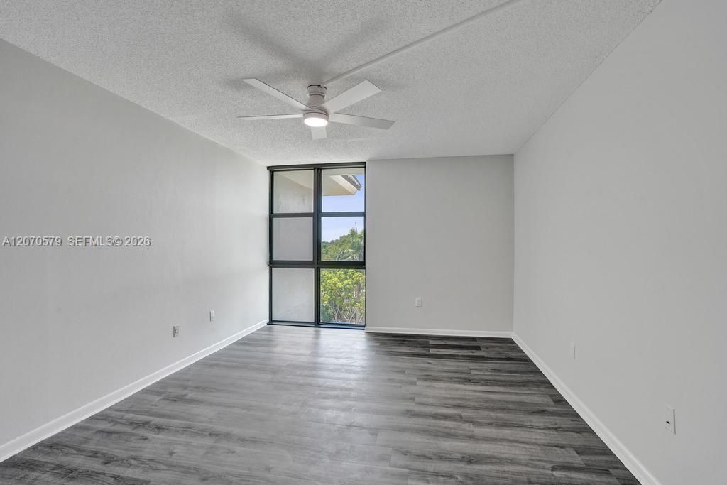 For Rent: $2,750 (2 beds, 2 baths, 1110 Square Feet)