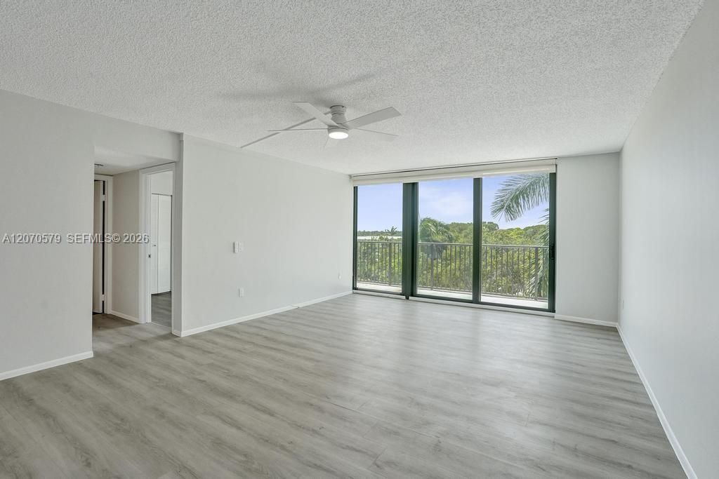 For Rent: $2,750 (2 beds, 2 baths, 1110 Square Feet)