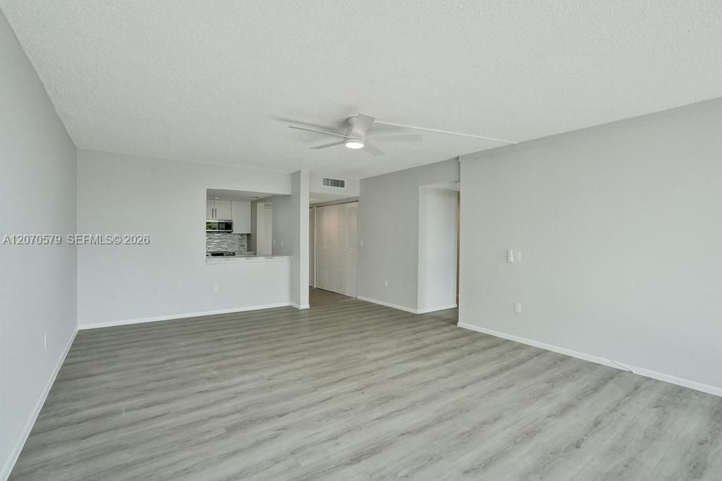 For Rent: $2,750 (2 beds, 2 baths, 1110 Square Feet)