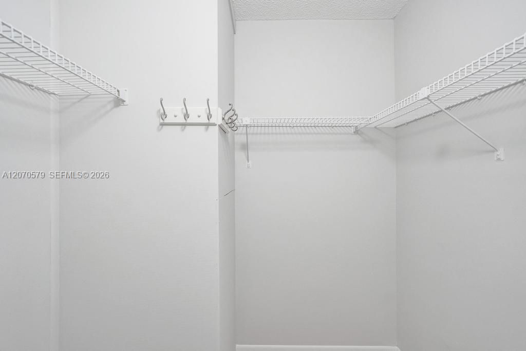 For Rent: $2,750 (2 beds, 2 baths, 1110 Square Feet)