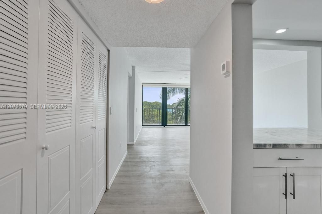 For Rent: $2,750 (2 beds, 2 baths, 1110 Square Feet)
