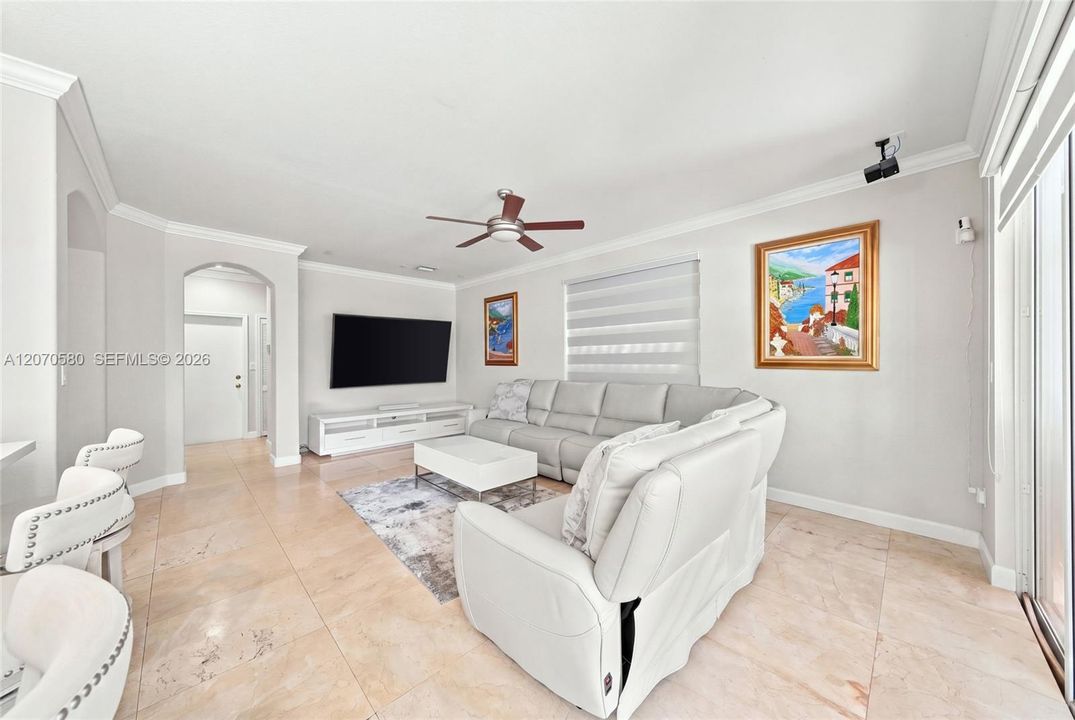 For Sale: $1,100,000 (4 beds, 3 baths, 3043 Square Feet)
