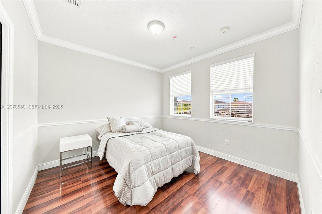 For Sale: $1,100,000 (4 beds, 3 baths, 3043 Square Feet)