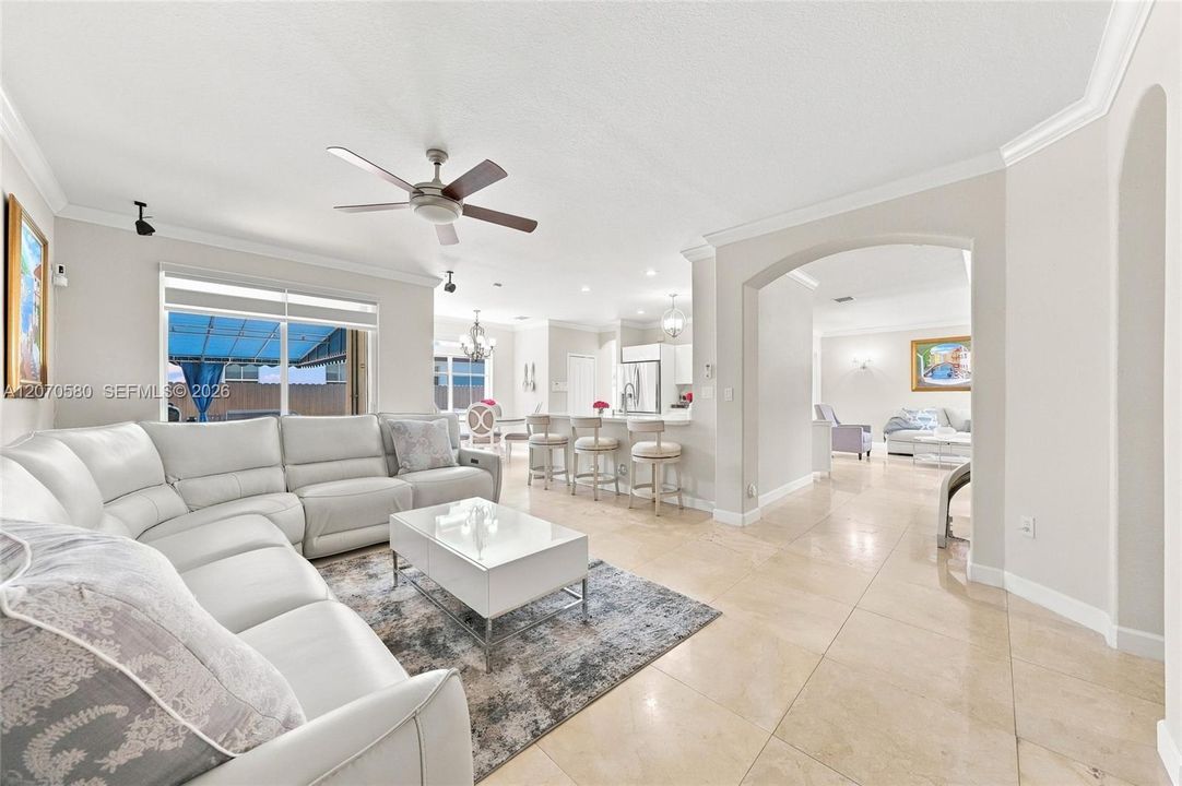 For Sale: $1,100,000 (4 beds, 3 baths, 3043 Square Feet)
