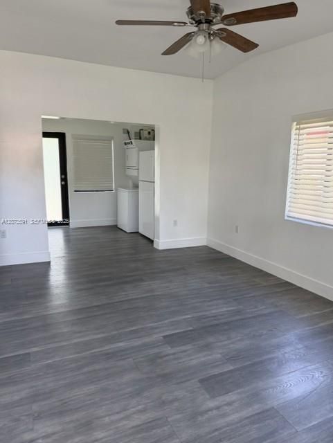 For Rent: $2,850 (3 beds, 1 baths, 836 Square Feet)