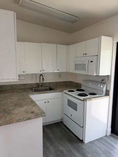 For Rent: $2,850 (3 beds, 1 baths, 836 Square Feet)