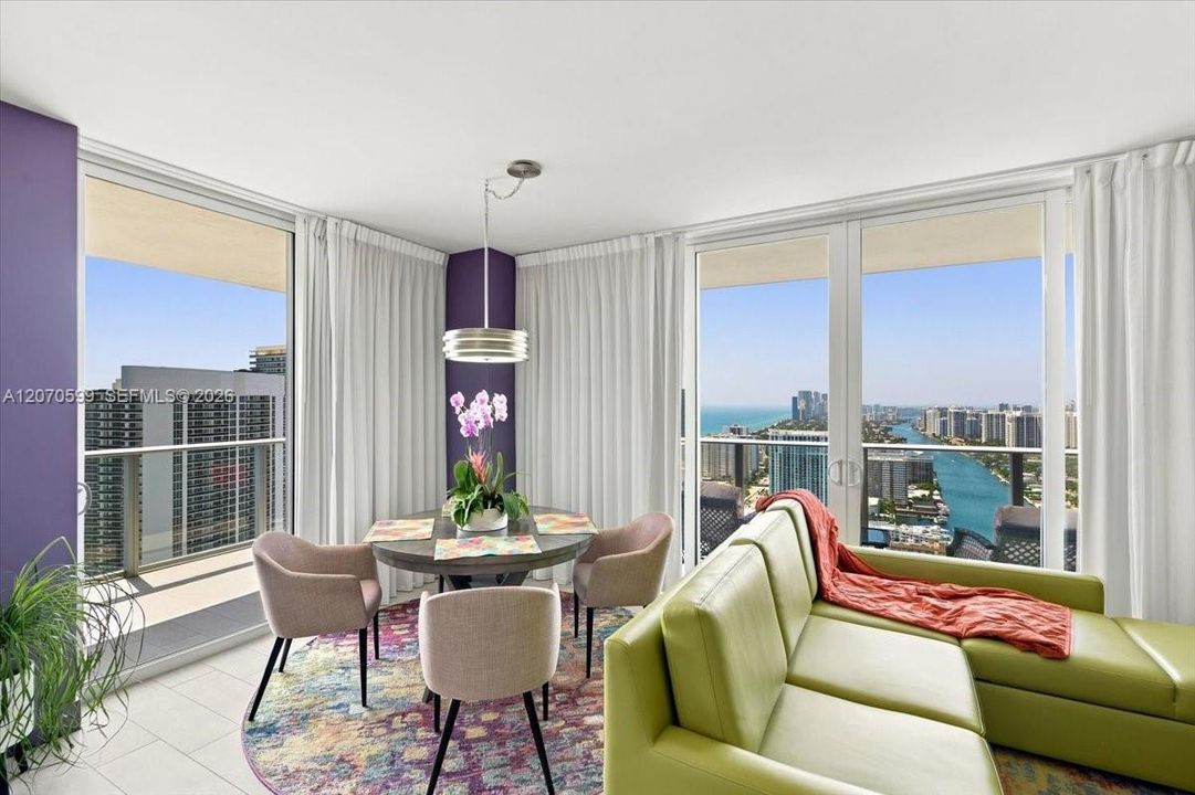 For Sale: $895,000 (2 beds, 2 baths, 1060 Square Feet)