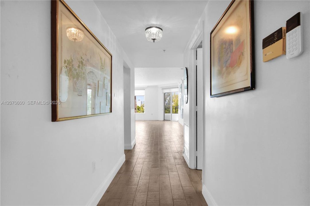For Sale: $649,900 (2 beds, 2 baths, 1787 Square Feet)