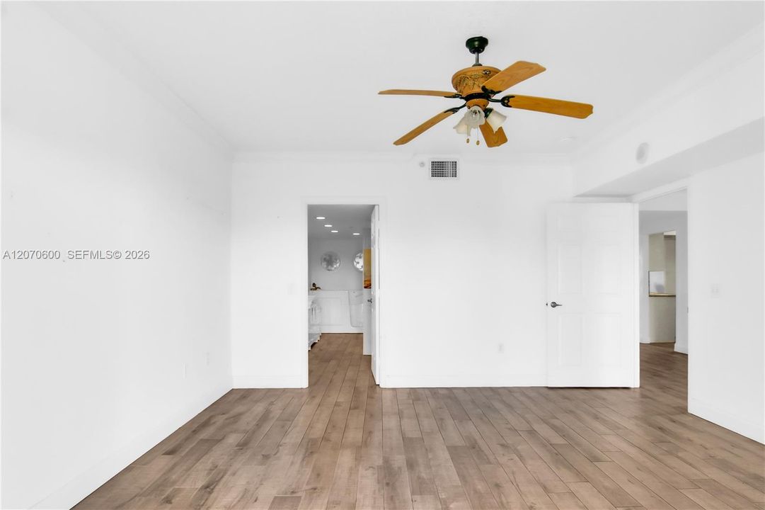 For Sale: $649,900 (2 beds, 2 baths, 1787 Square Feet)