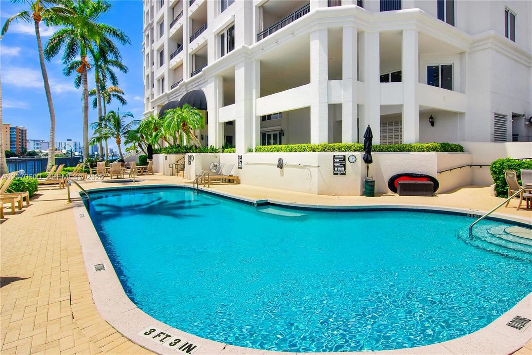 For Sale: $649,900 (2 beds, 2 baths, 1787 Square Feet)