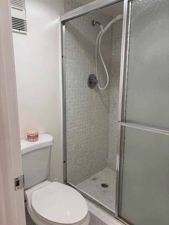 1200 Saint Charles 414 Master Bathroom 2