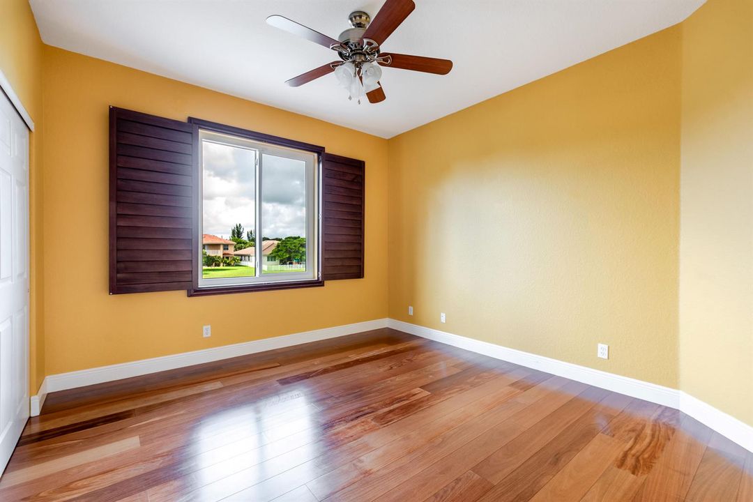 112IsolaCirRoyalPalmBeach-26