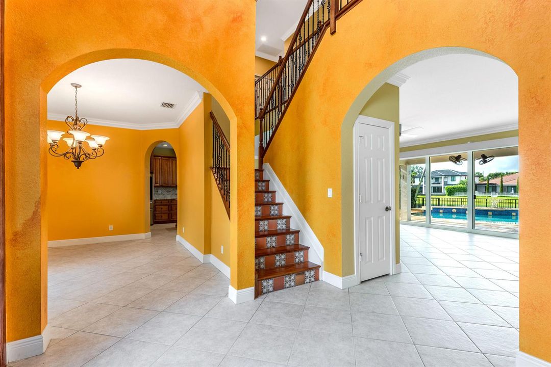 112IsolaCirRoyalPalmBeach-5