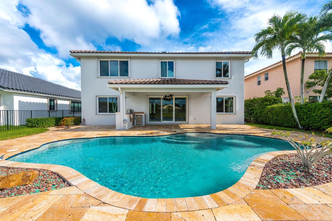 112IsolaCirRoyalPalmBeach-38