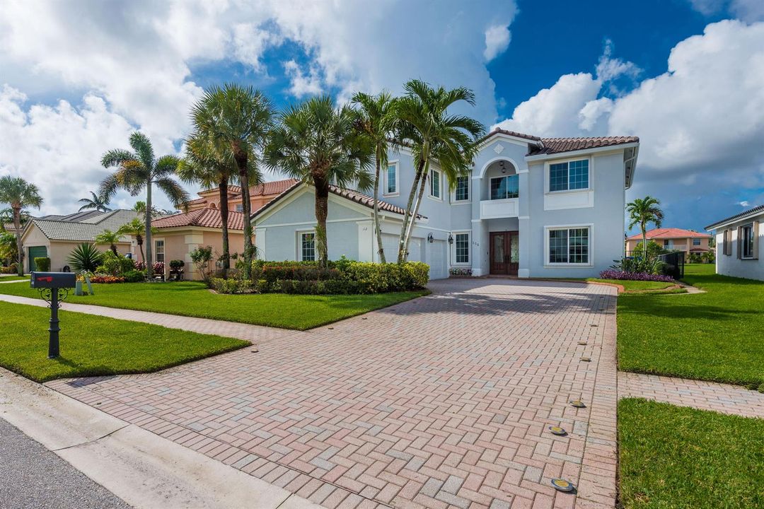 112IsolaCirRoyalPalmBeach-45