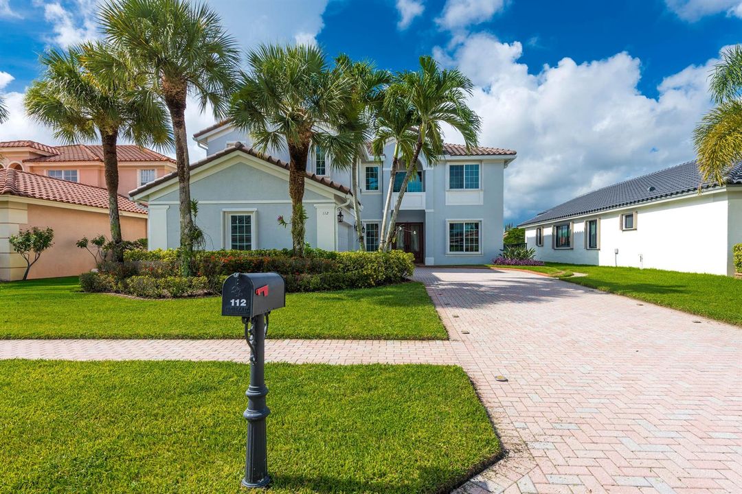112IsolaCirRoyalPalmBeach-44