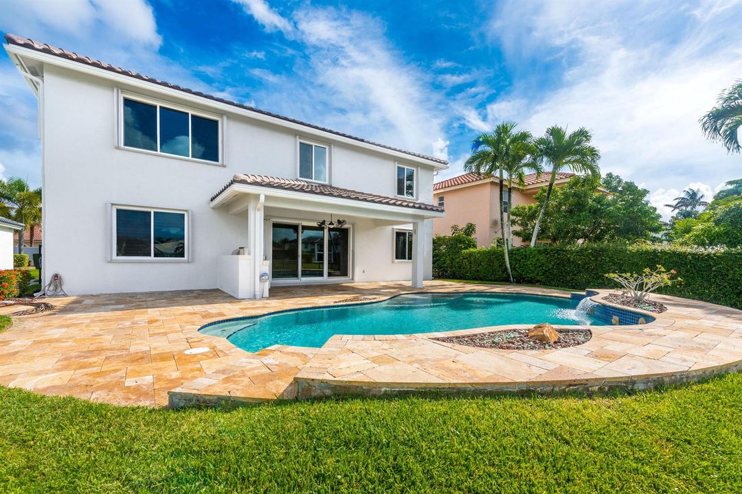112IsolaCirRoyalPalmBeach-39
