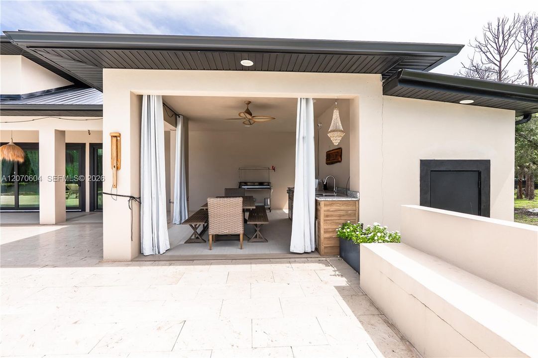 For Sale: $1,390,000 (3 beds, 3 baths, 0 Square Feet)