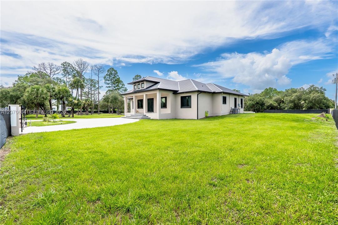 For Sale: $1,390,000 (3 beds, 3 baths, 0 Square Feet)