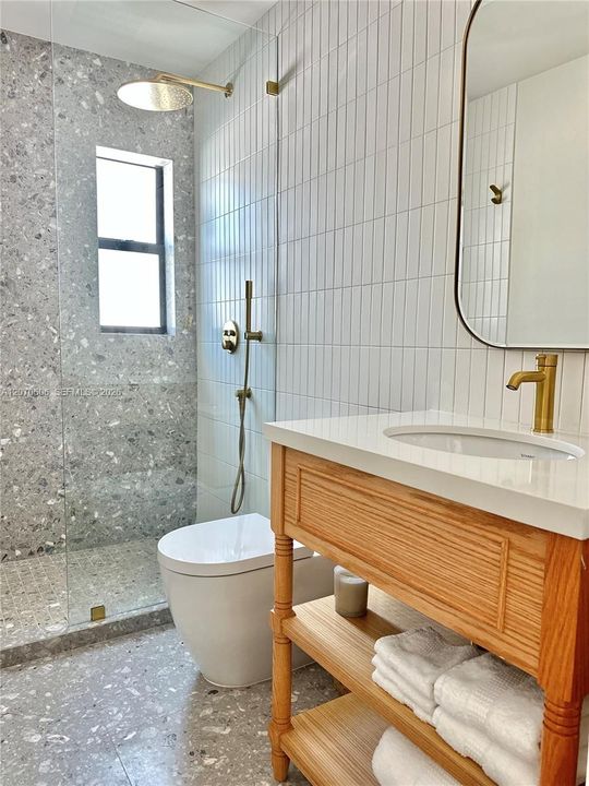 For Rent: $39,500 (6 beds, 6 baths, 3600 Square Feet)