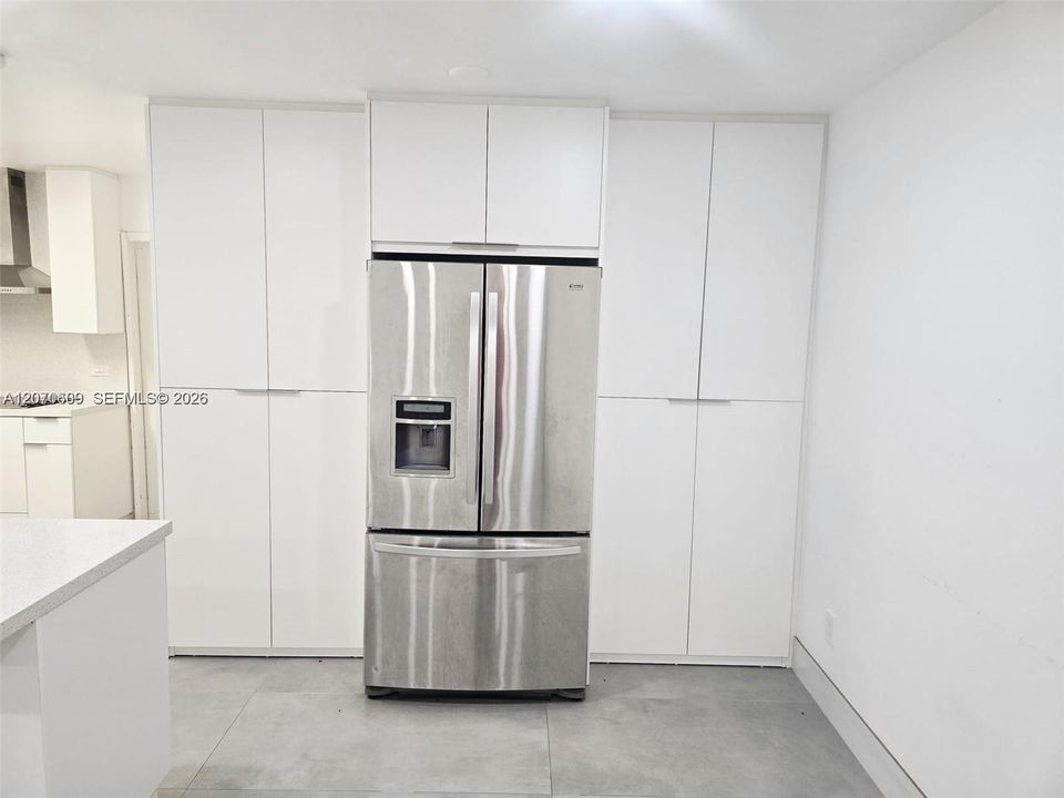 En Renta: $2,700 (3 camas, 2 baños, 1468 Pies cuadrados)