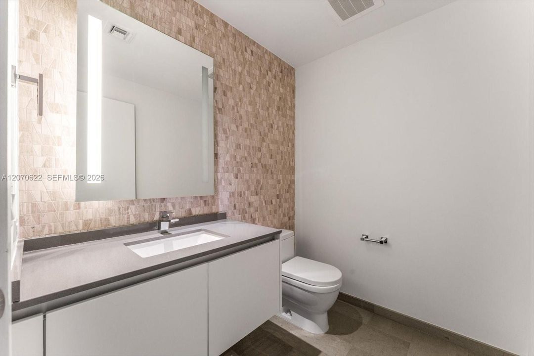For Rent: $8,500 (3 beds, 3 baths, 1660 Square Feet)