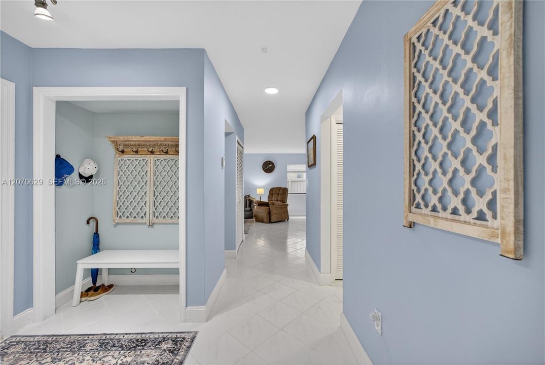 For Sale: $748,817 (4 beds, 3 baths, 1940 Square Feet)