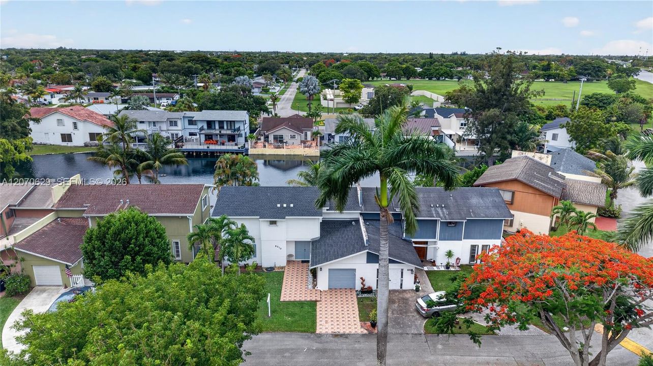 For Sale: $748,817 (4 beds, 3 baths, 1940 Square Feet)
