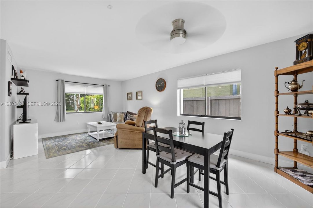 For Sale: $748,817 (4 beds, 3 baths, 1940 Square Feet)