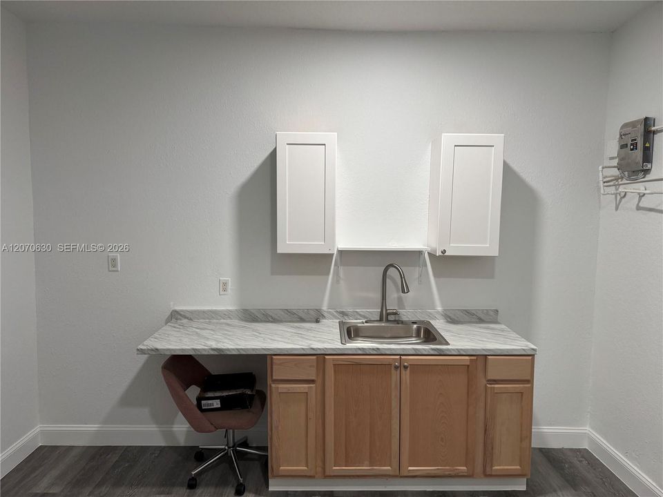 For Rent: $2,800 (4 beds, 3 baths, 1850 Square Feet)