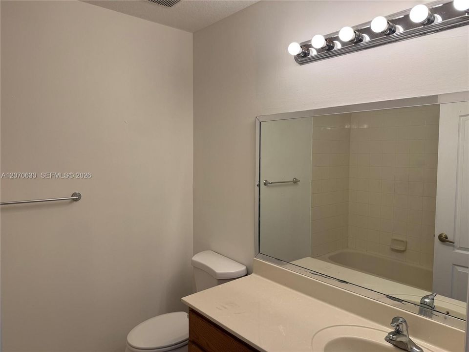 For Rent: $2,800 (4 beds, 3 baths, 1850 Square Feet)