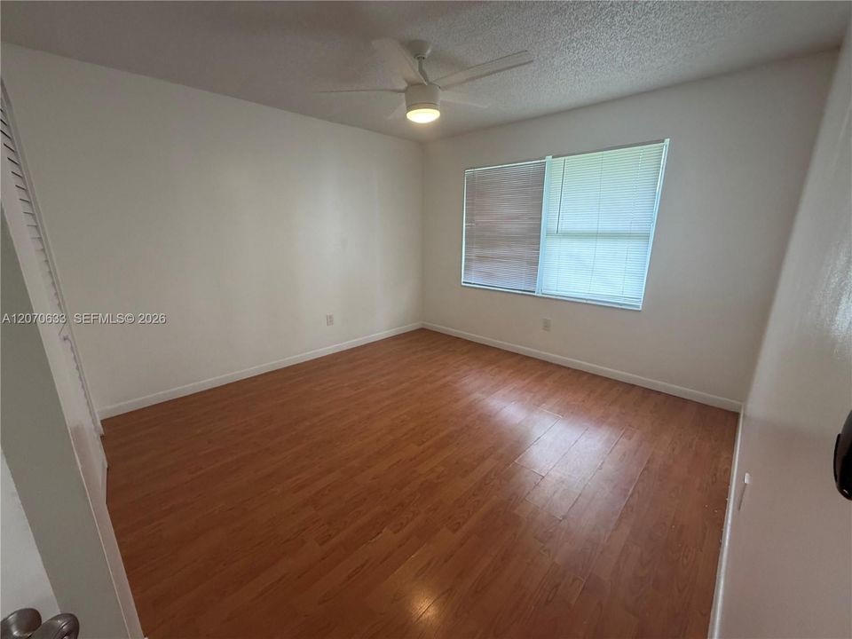For Rent: $2,000 (2 beds, 2 baths, 3165 Square Feet)