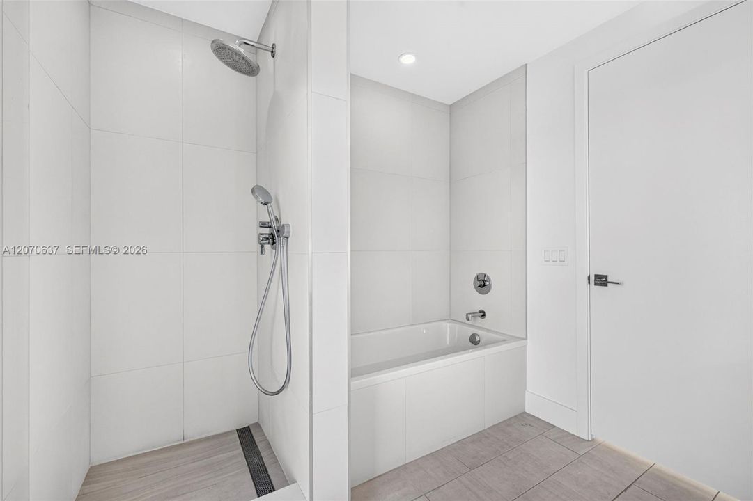 En Venta: $498,000 (1 camas, 1 baños, 1007 Pies cuadrados)