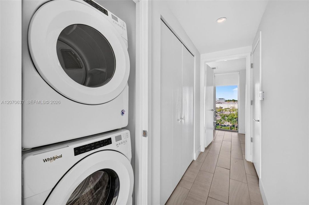 En Venta: $498,000 (1 camas, 1 baños, 1007 Pies cuadrados)