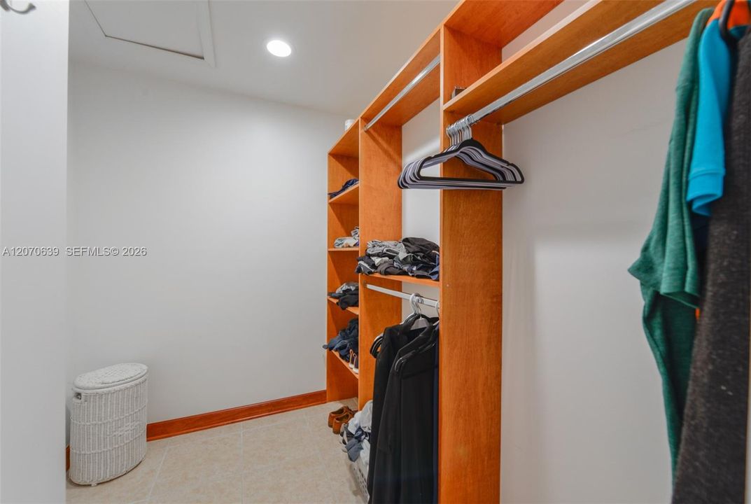 В аренду: $6,500 (3 спален, 2 ванн, 1845 Квадратных фут)