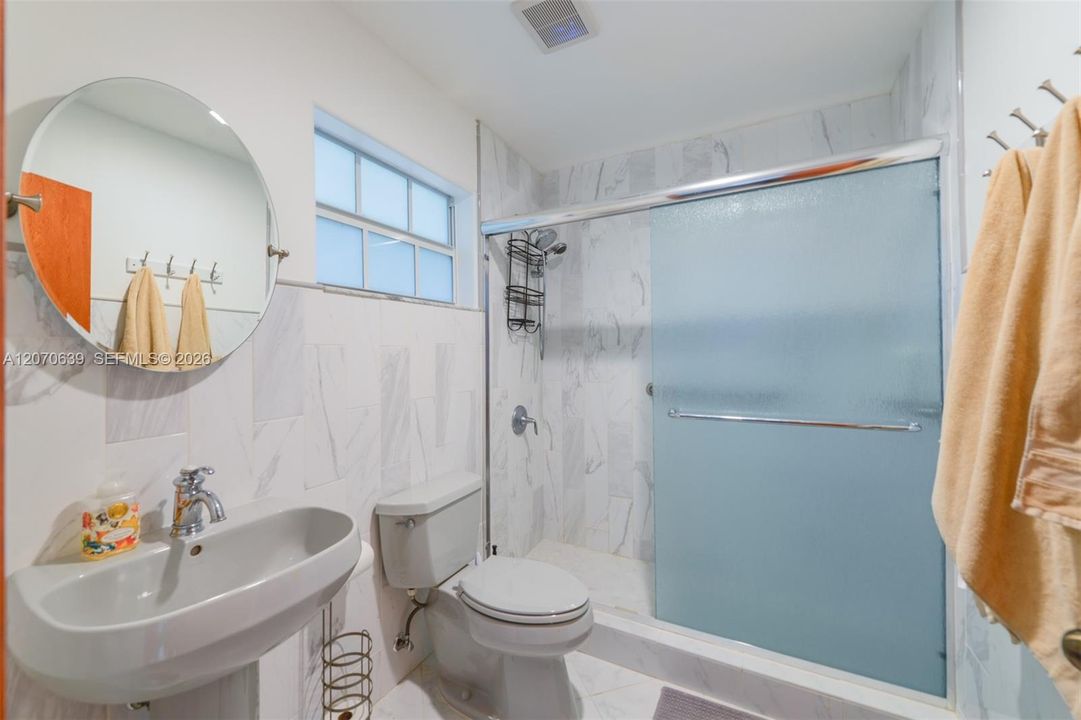 В аренду: $6,500 (3 спален, 2 ванн, 1845 Квадратных фут)