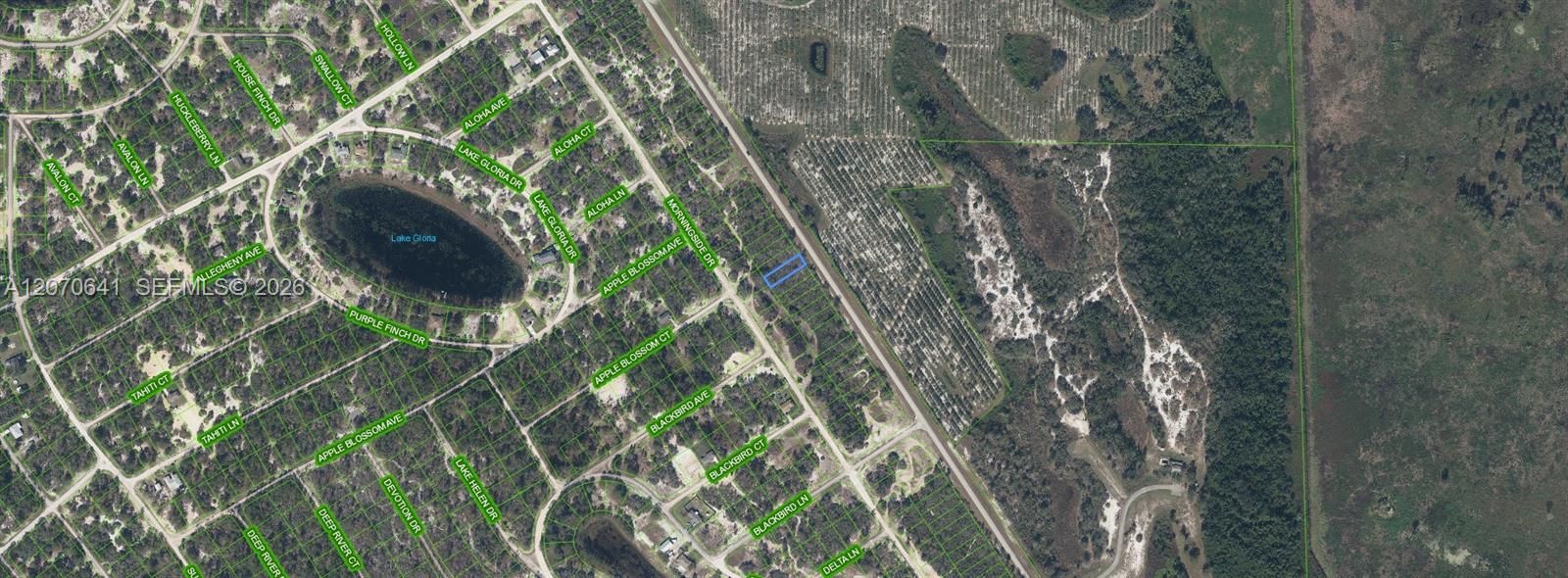 На продажу: $10,900 (0.20 acres)
