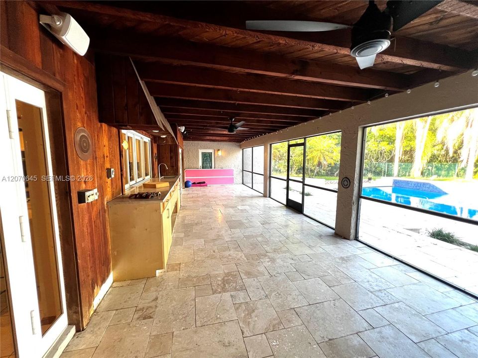 Screened-in Patio