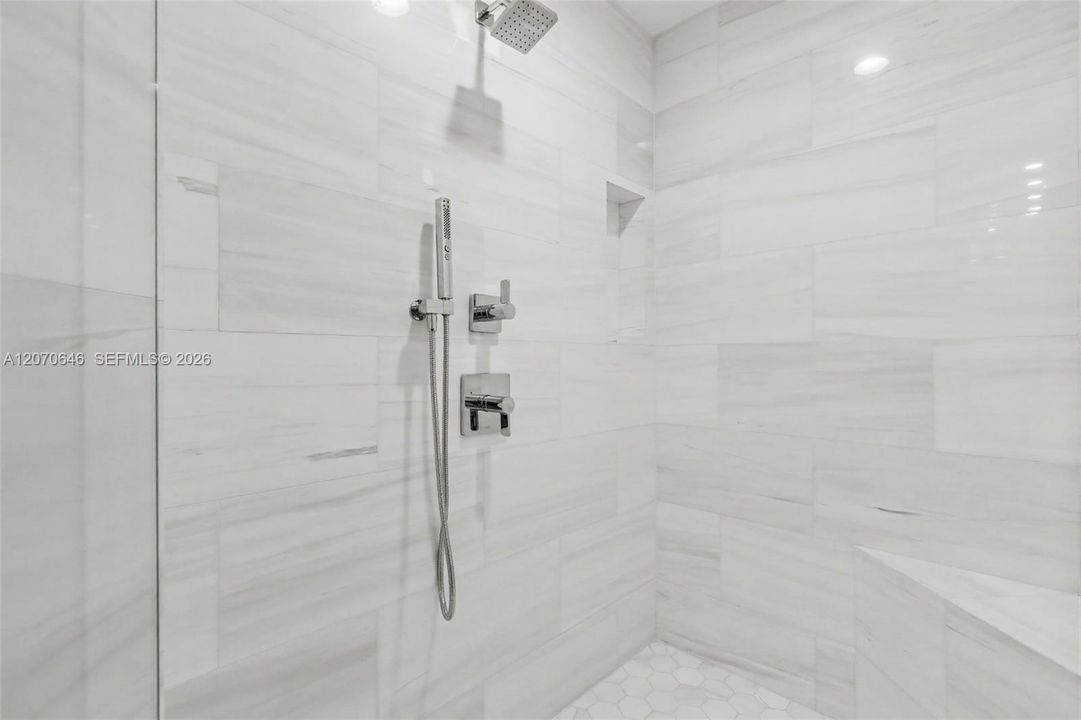 В аренду: $15,000 (3 спален, 3 ванн, 2470 Квадратных фут)