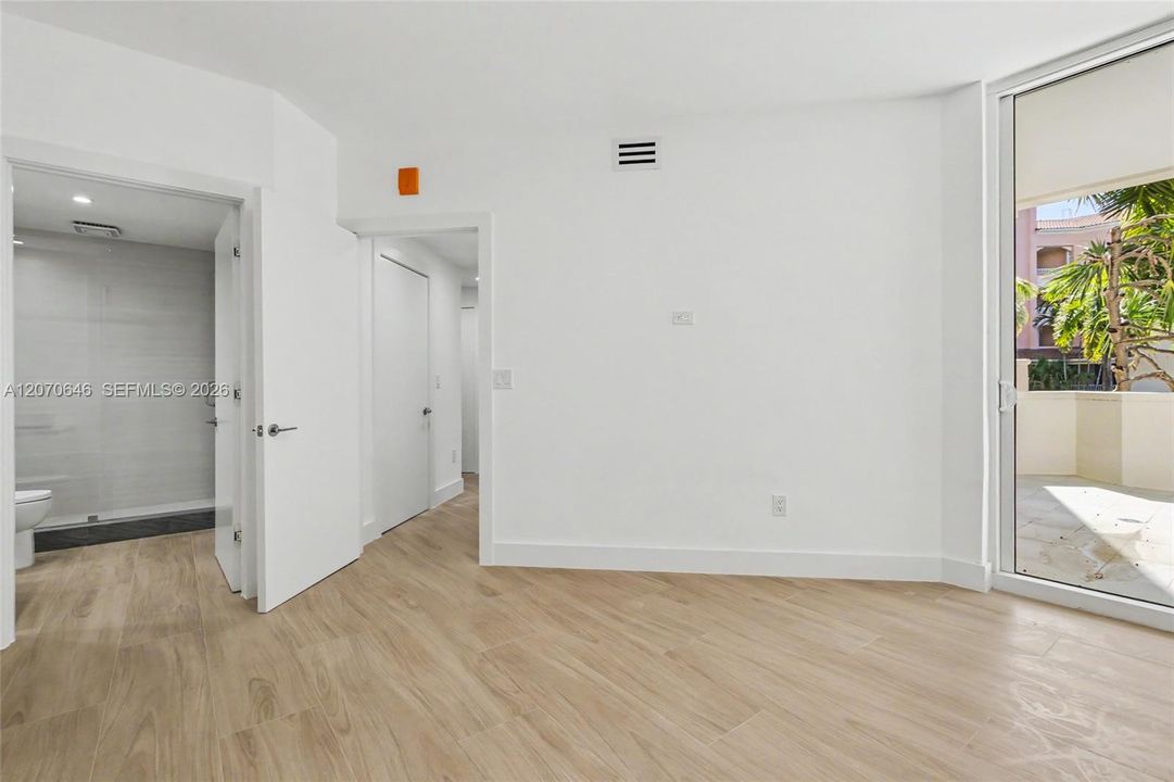 В аренду: $15,000 (3 спален, 3 ванн, 2470 Квадратных фут)