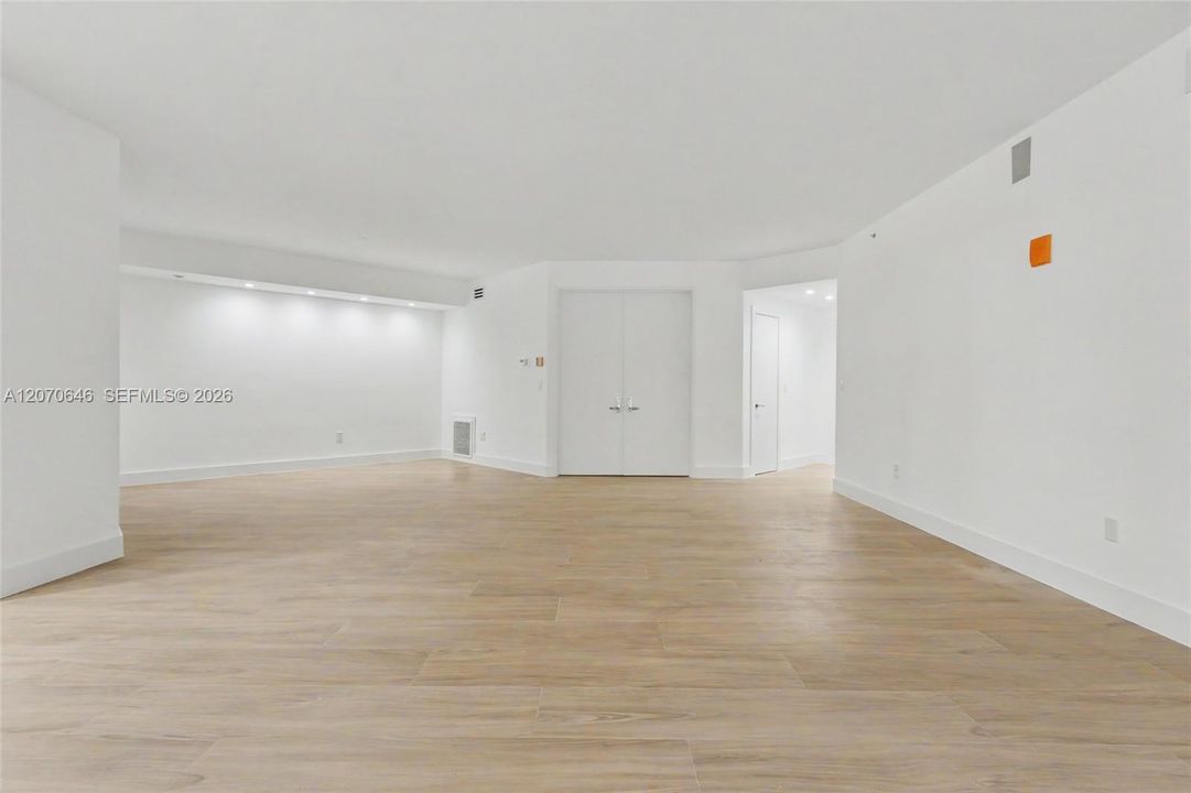 В аренду: $15,000 (3 спален, 3 ванн, 2470 Квадратных фут)