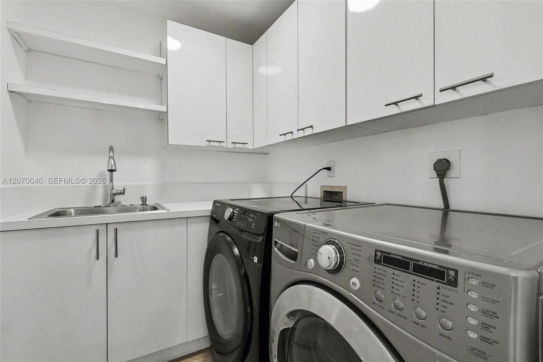 В аренду: $15,000 (3 спален, 3 ванн, 2470 Квадратных фут)