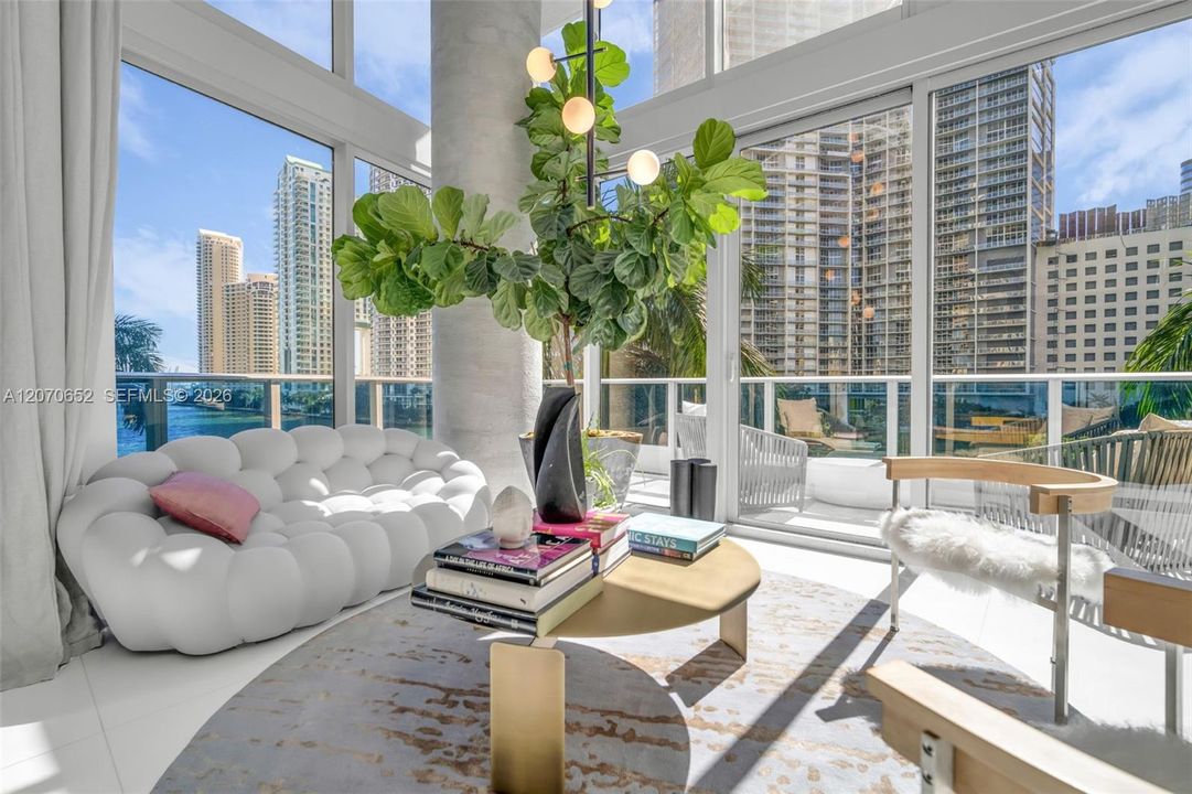 For Rent: $11,000 (2 beds, 3 baths, 1489 Square Feet)