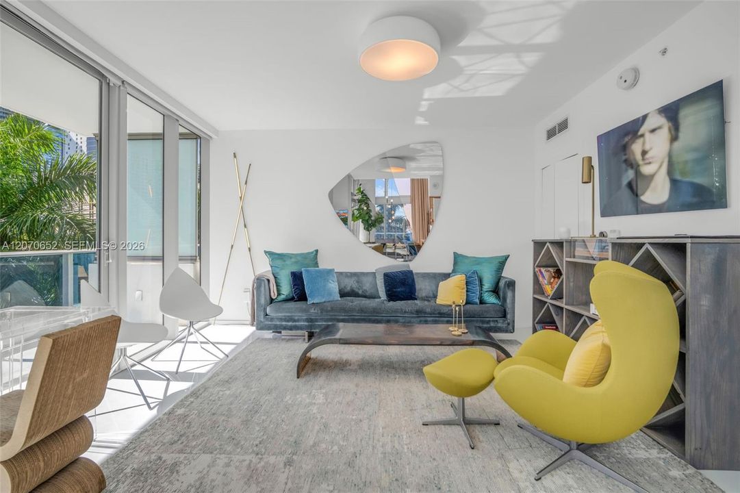 For Rent: $11,000 (2 beds, 3 baths, 1489 Square Feet)