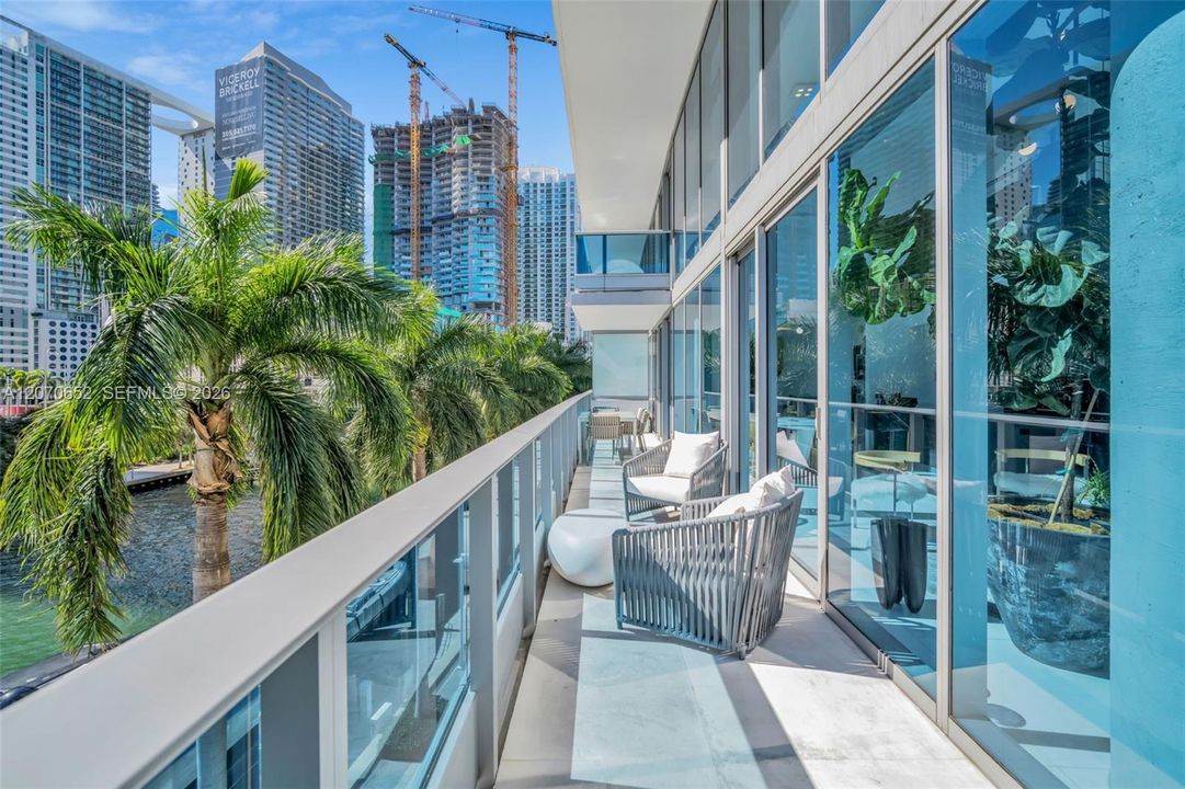 For Rent: $11,000 (2 beds, 3 baths, 1489 Square Feet)