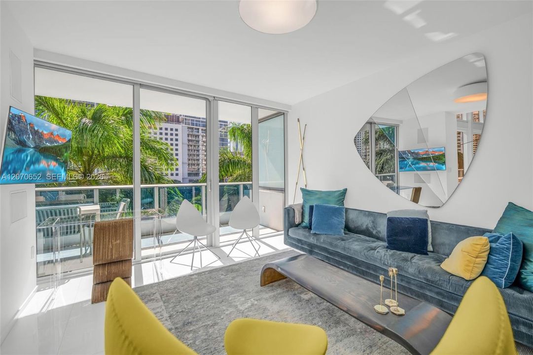 For Rent: $11,000 (2 beds, 3 baths, 1489 Square Feet)