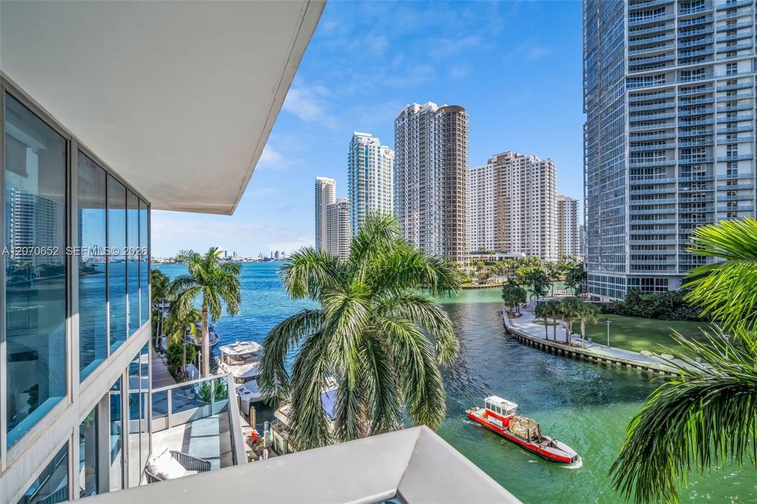 For Rent: $11,000 (2 beds, 3 baths, 1489 Square Feet)