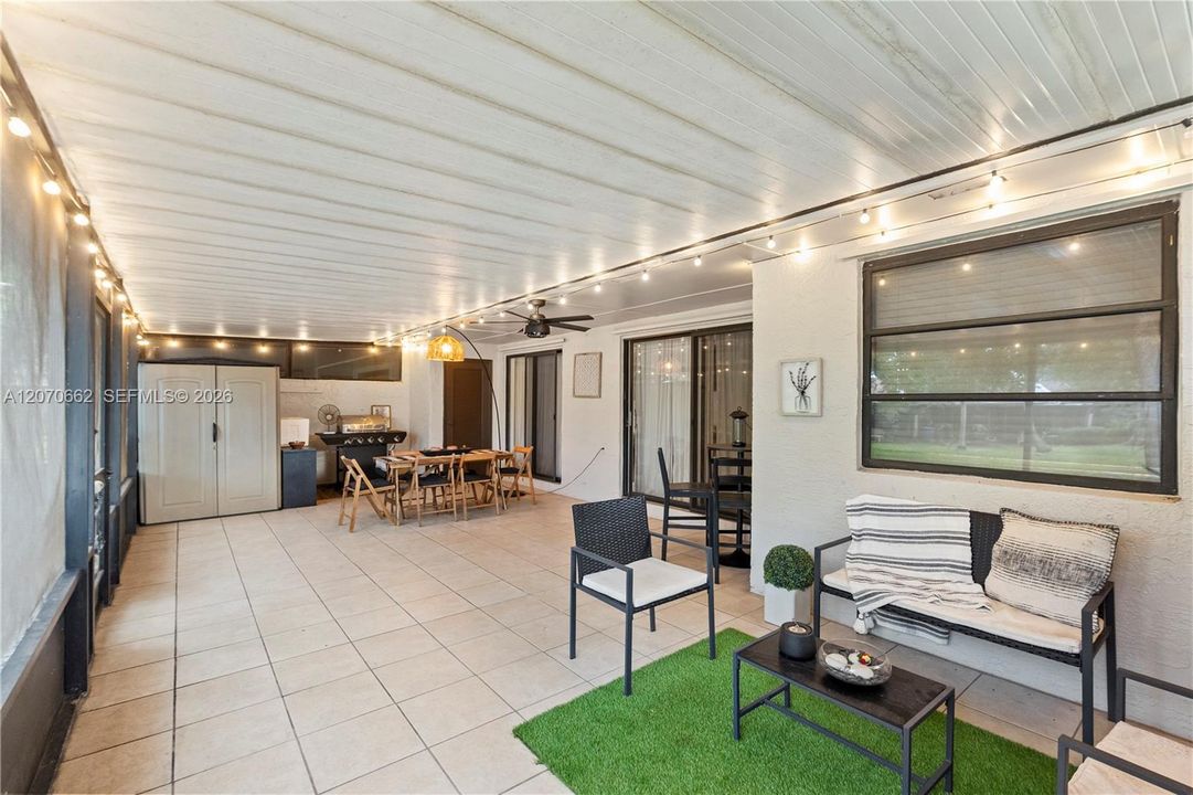 For Sale: $479,000 (3 beds, 2 baths, 1341 Square Feet)