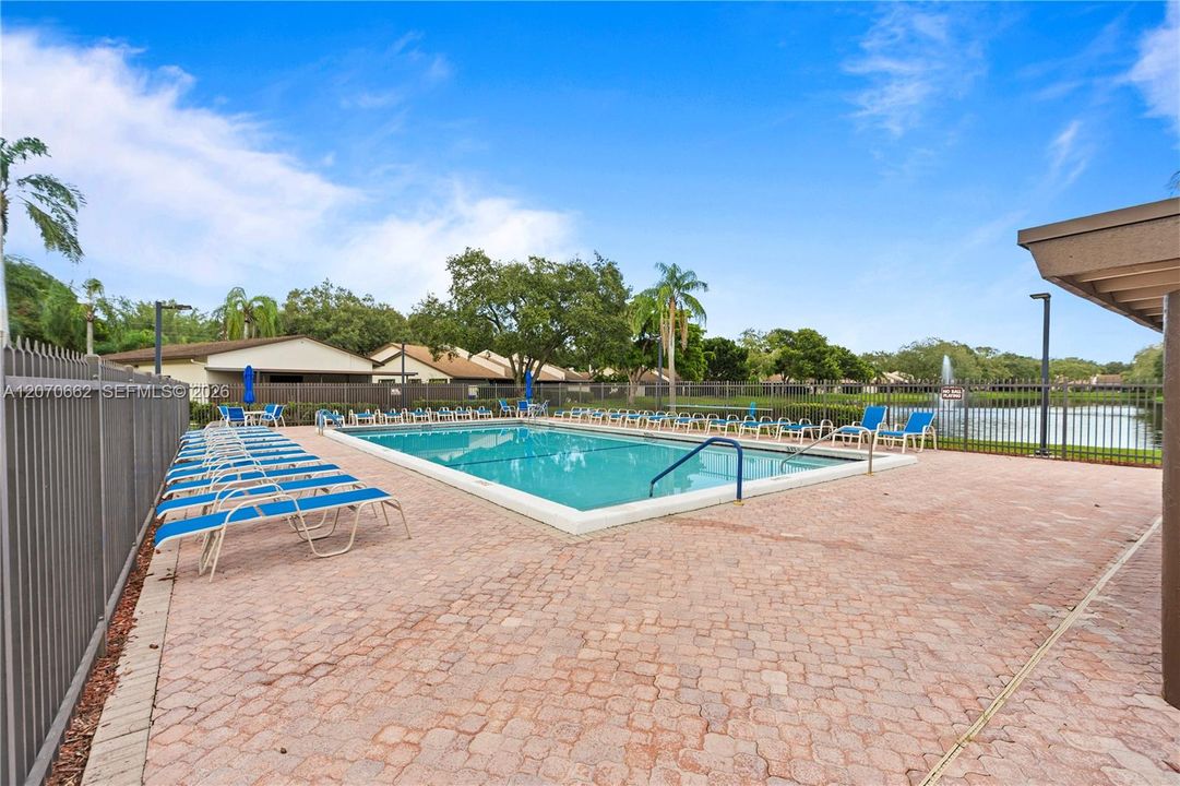 For Sale: $479,000 (3 beds, 2 baths, 1341 Square Feet)