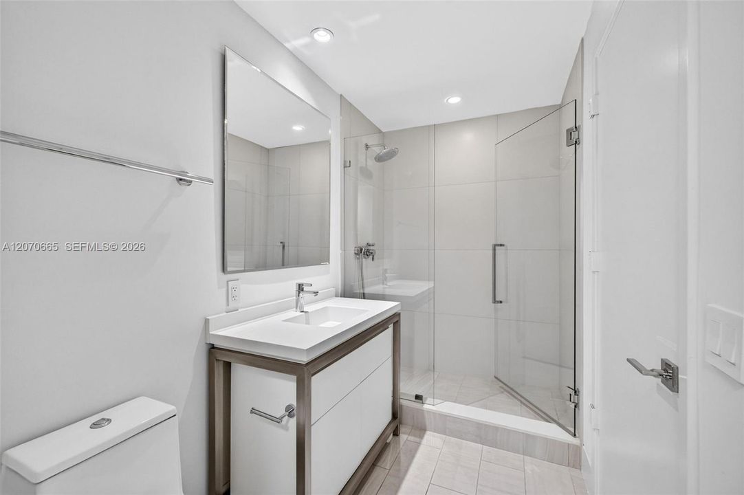 En Venta: $599,450 (2 camas, 2 baños, 1066 Pies cuadrados)